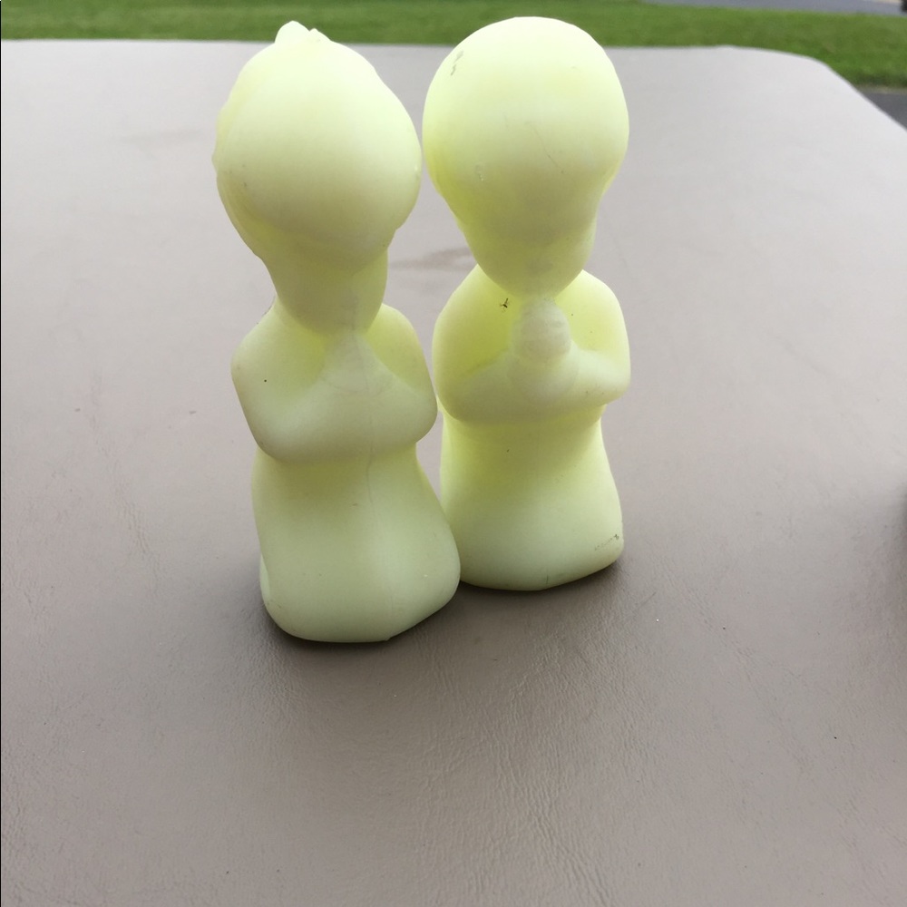 Figurines